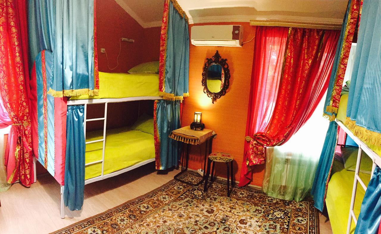 Alma Cinema Hostel Koktobe エクステリア 写真