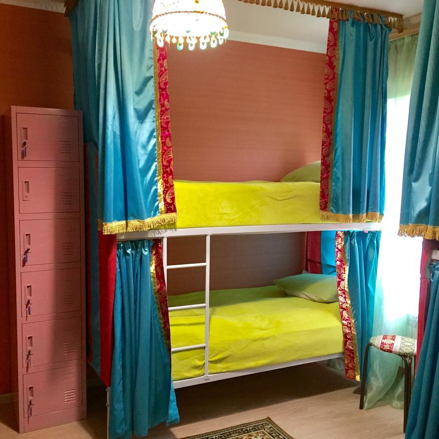 Alma Cinema Hostel Koktobe エクステリア 写真