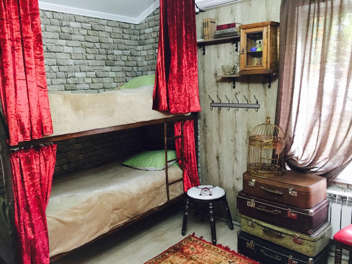 Alma Cinema Hostel Koktobe エクステリア 写真