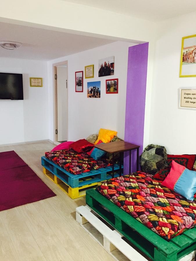 Alma Cinema Hostel Koktobe エクステリア 写真
