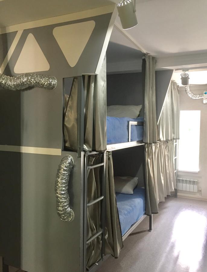 Alma Cinema Hostel Koktobe エクステリア 写真
