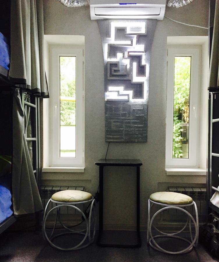Alma Cinema Hostel Koktobe エクステリア 写真
