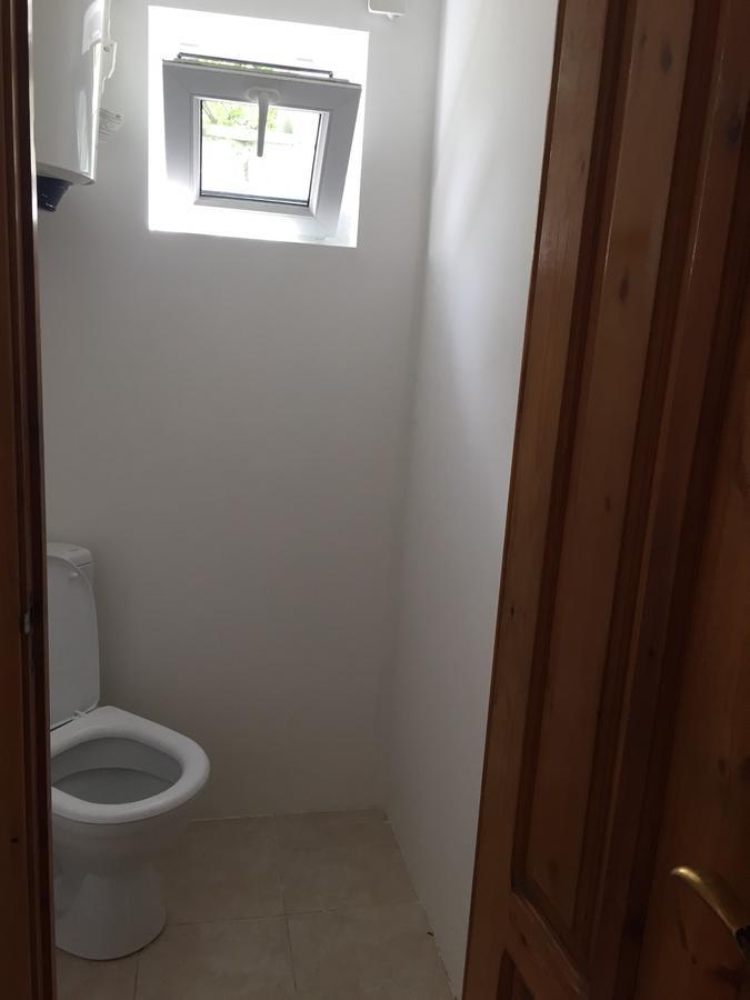 Alma Cinema Hostel Koktobe エクステリア 写真