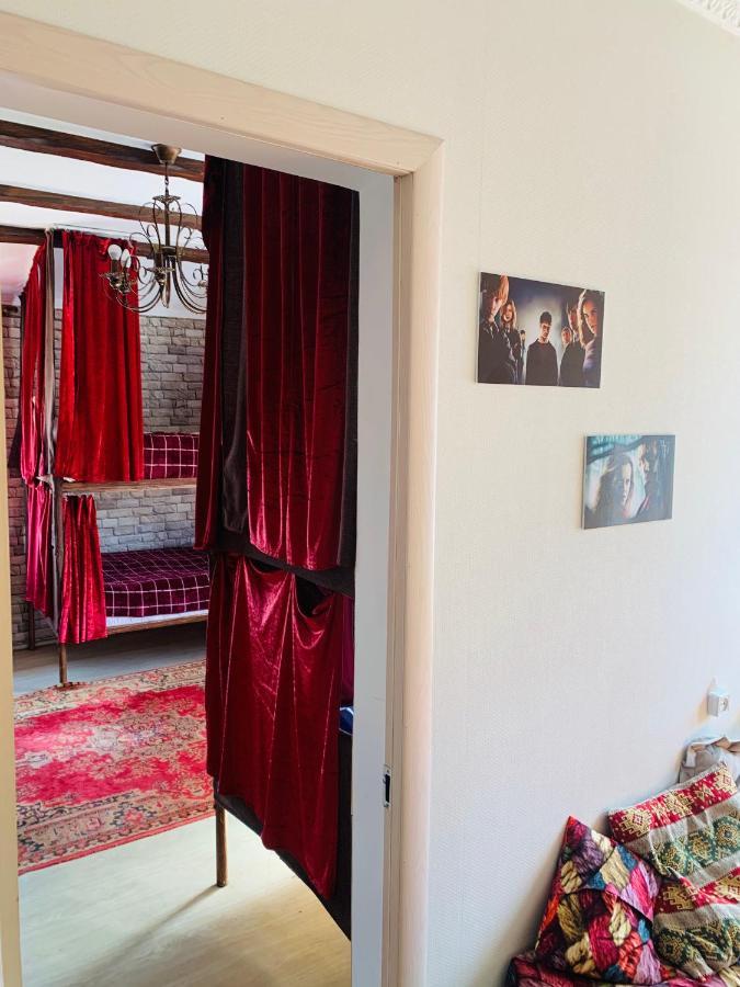 Alma Cinema Hostel Koktobe エクステリア 写真
